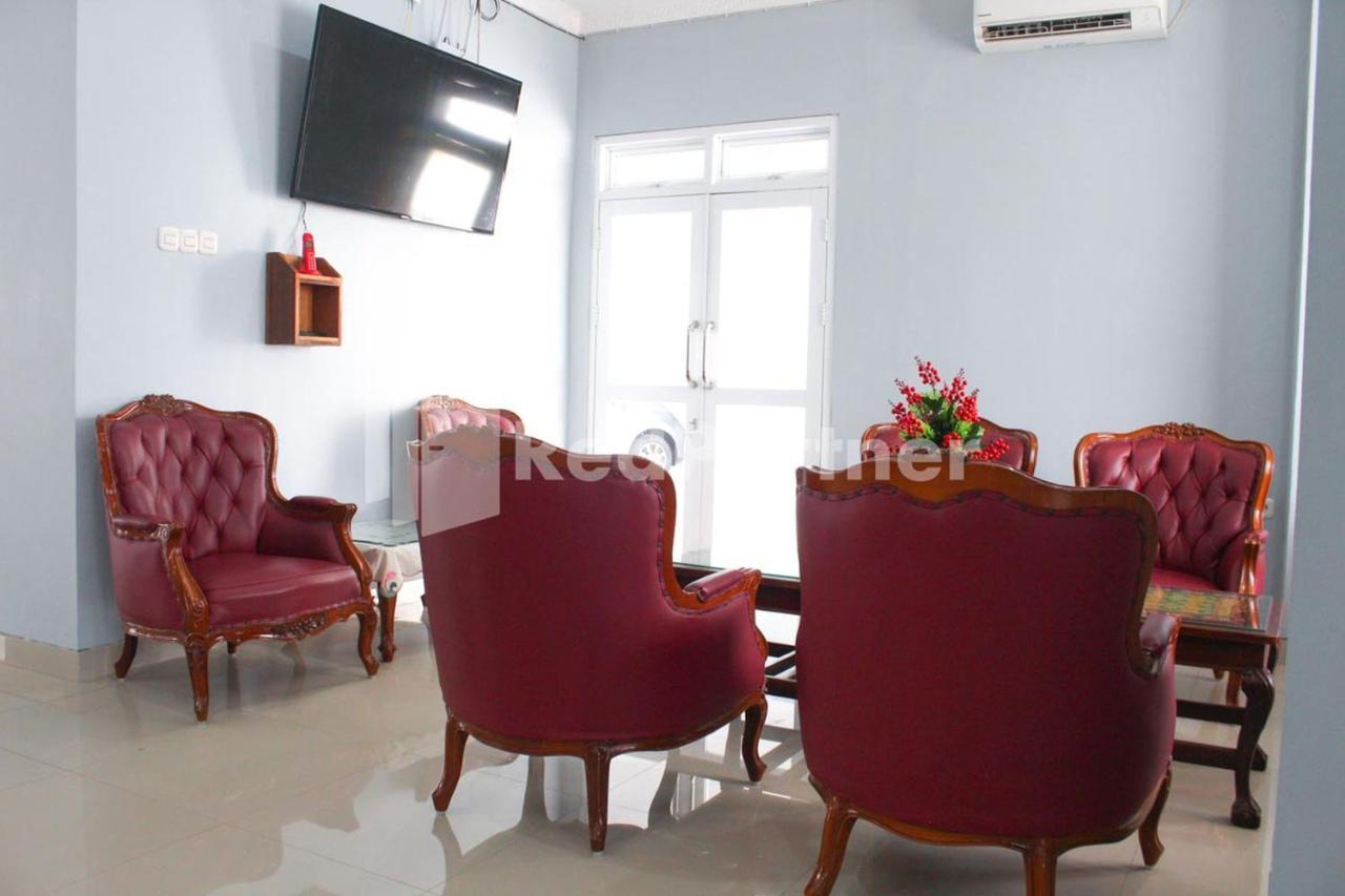 Brahma Hotel RedPartner Jakarta Exterior foto