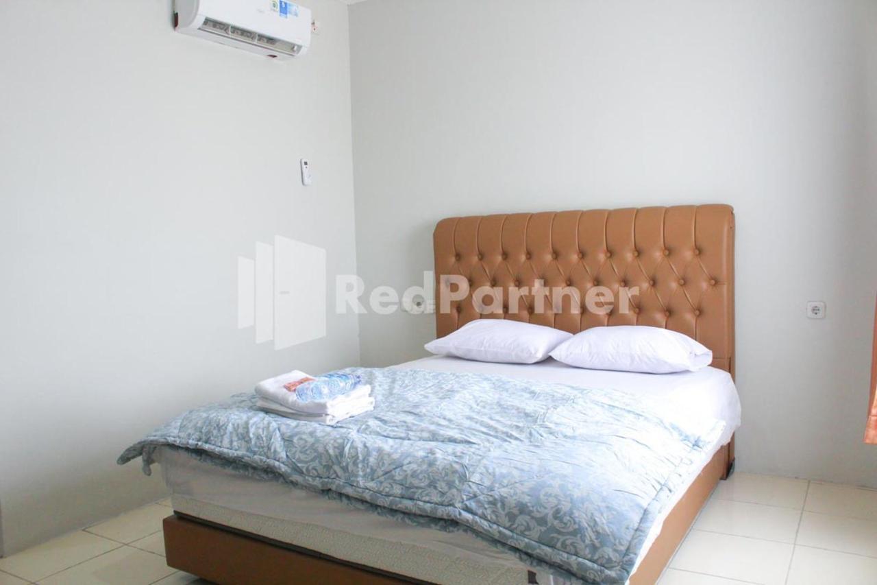 Brahma Hotel RedPartner Jakarta Exterior foto